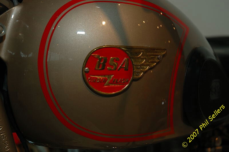 1951_BSA_Golden_Flash_07.jpg 168.3 KB