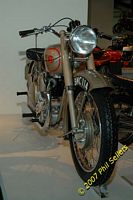 tn_1951_BSA_Golden_Flash_06.jpg 8.1 KB