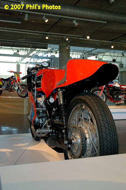 1975_rr_350_02.jpg 121.6 KB