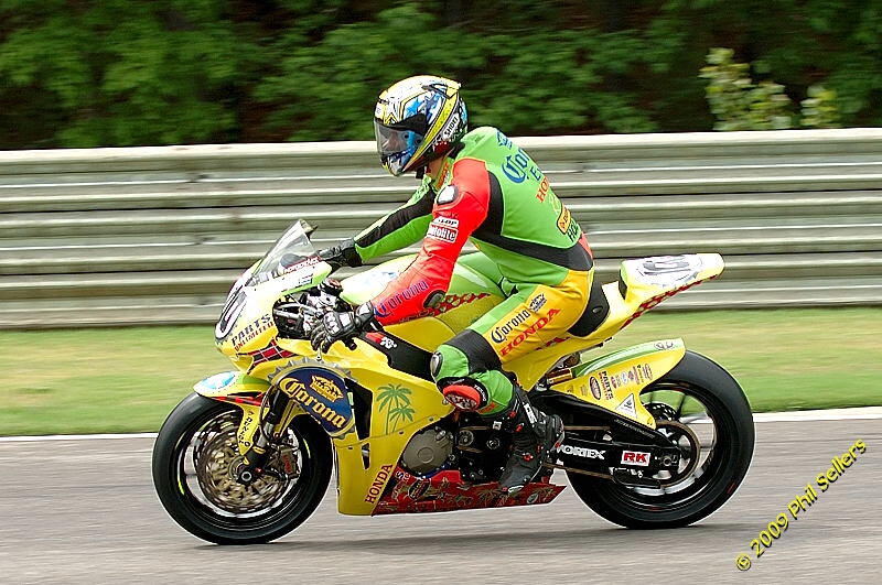 2009_am_superbike_01.jpg