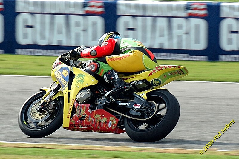 2009_am_superbike_80 (308K)