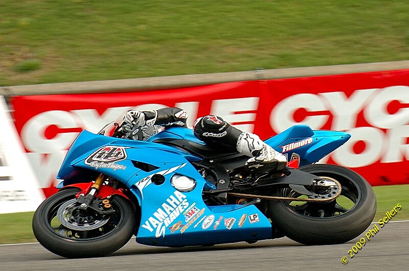 2009_day_sportbike_080 (311K)
