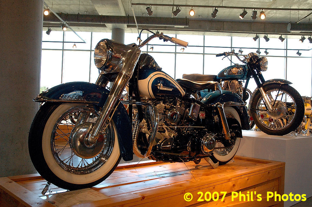 1961_fl_duo-glide_01.jpg 263.6 KB